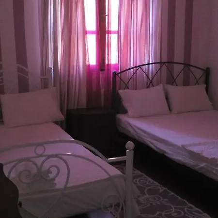 Traditional τzavella